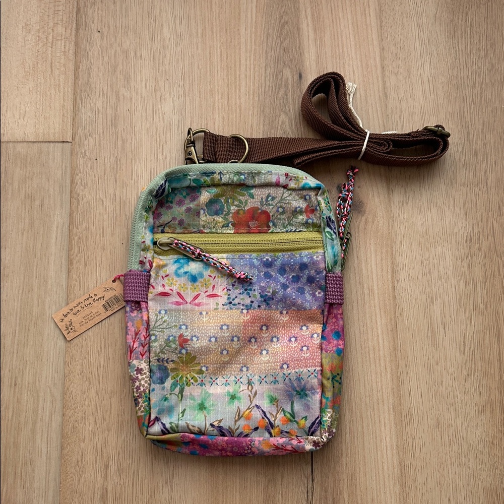 Natural Life 8-IN-1 Pocket Crossbody Bag *NWT